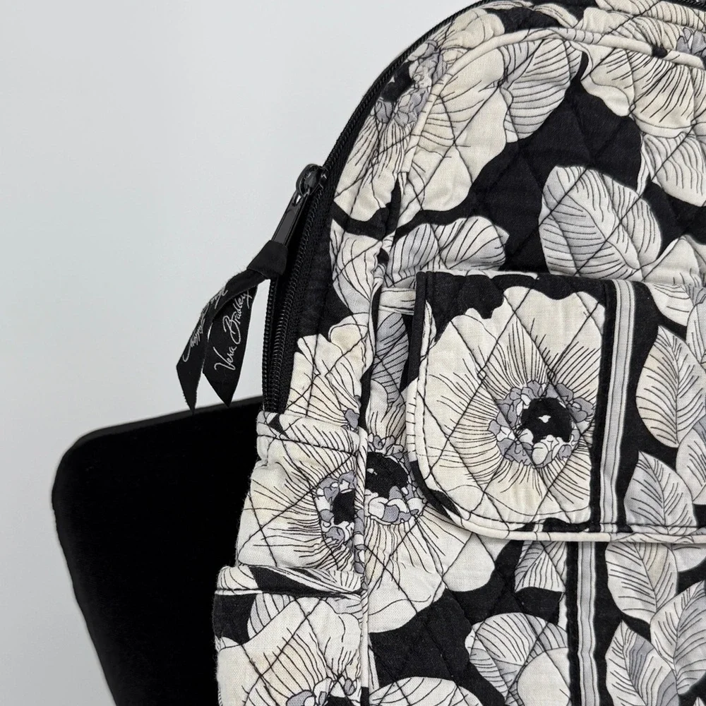 Vera Bradley stylish floral